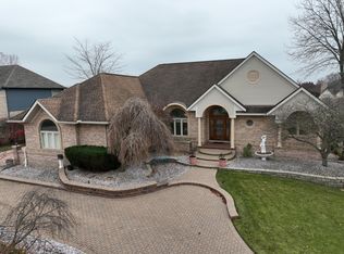 48315 Wadebridge Dr, Canton, MI 48187