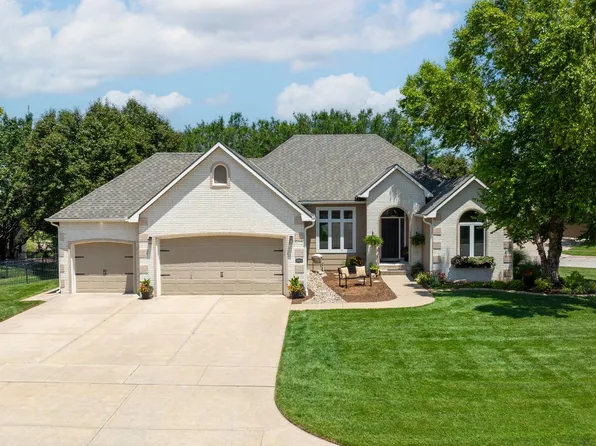1395 N Hickory Creek Ct, Wichita, KS 67235