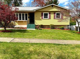1040 Welsh Dr, Rockville, MD