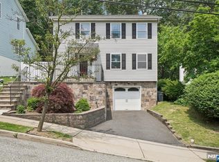 63 Macfarlan Ave, Hawthorne, NJ 07506