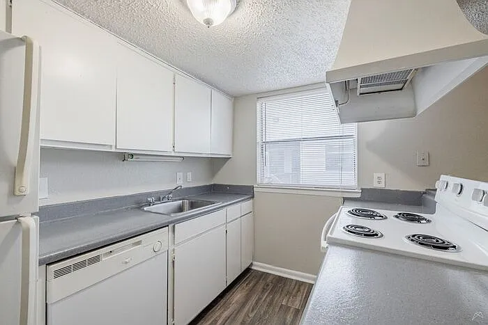 3110 Godby Rd #7E — Photo 10