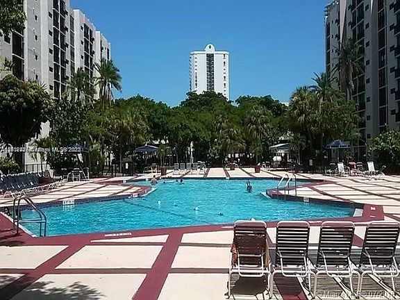 2nd image of 17021 N Bay Rd APT 120