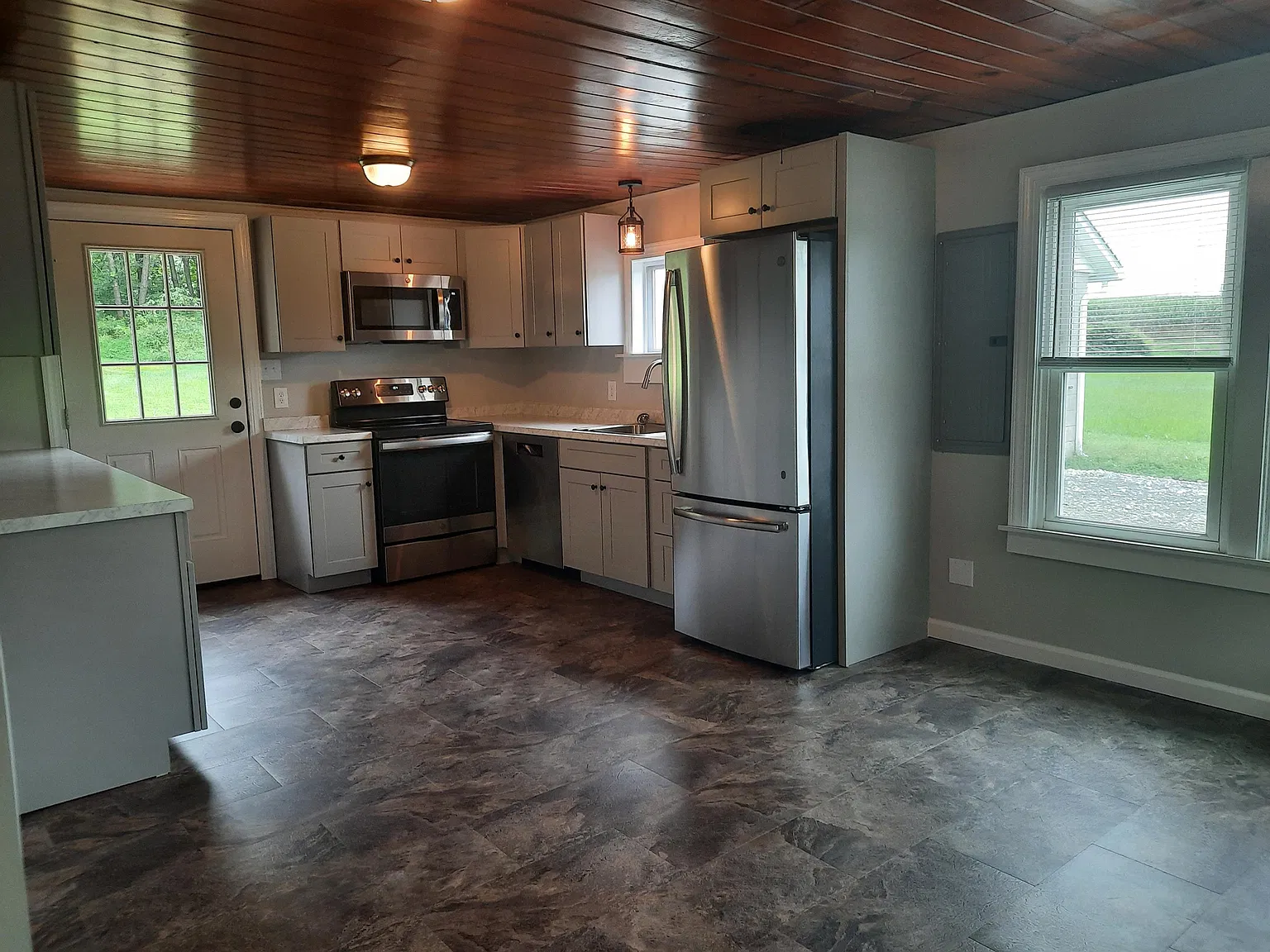 427 Goat Hill Road - 1 — Photo 2