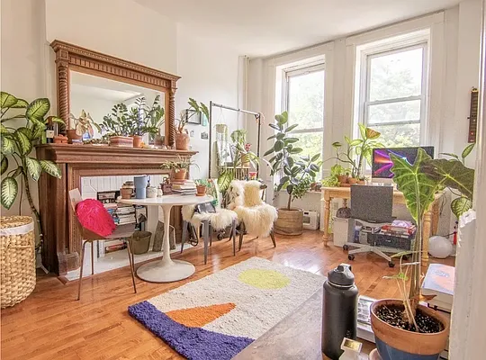 Rented by Daniel Gale Sotheby's International Realty | media 10