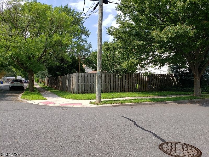 2nd image of 114 W 11th St