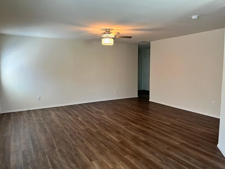 4410 Culrin Way — Photo 6