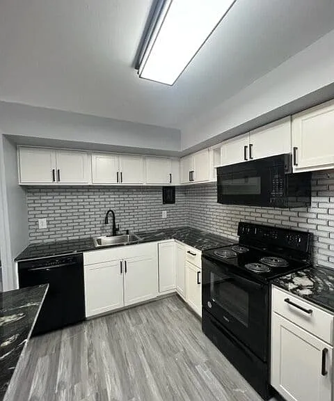 401 Smith St #A3 — Photo 13