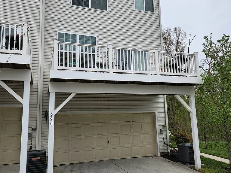 220 Ironwood Manor Dr — Photo 12