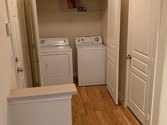 3rd image of 8290 Gate Pkwy W #1315