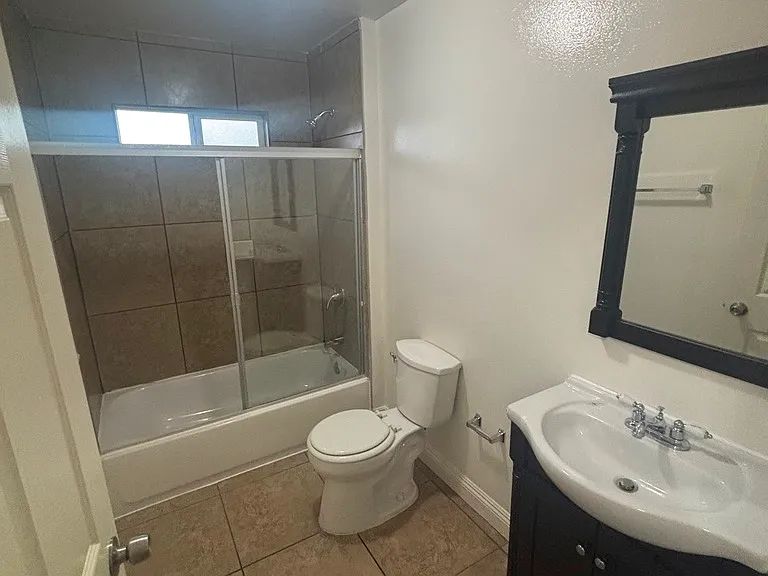 435 W 90th St — Photo 12