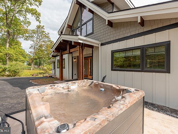 2nd image of 147 Stilwater Dr