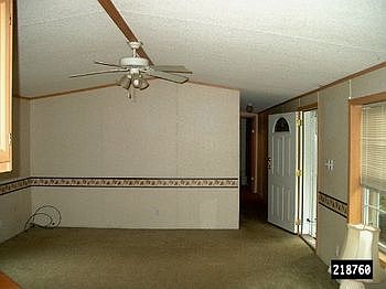 218760X-10.jpg