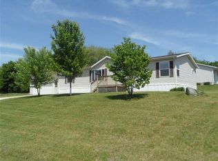 410 Lois Ln, Rio, WI 53960