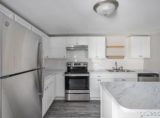 848 Crescent St NE #2R, Grand Rapids, MI 49503