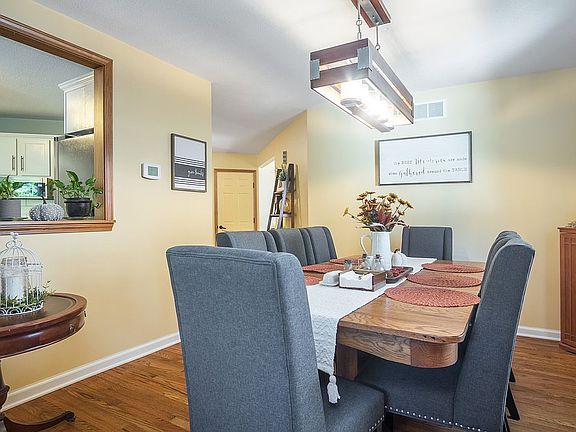 3rd image of 129 Village Green Dr