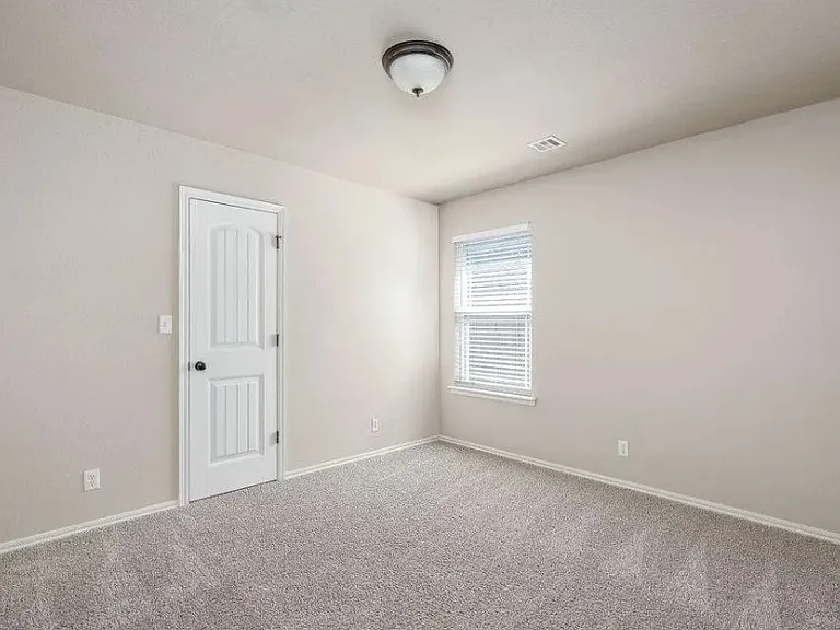 13332 S 21st Pl — Photo 21