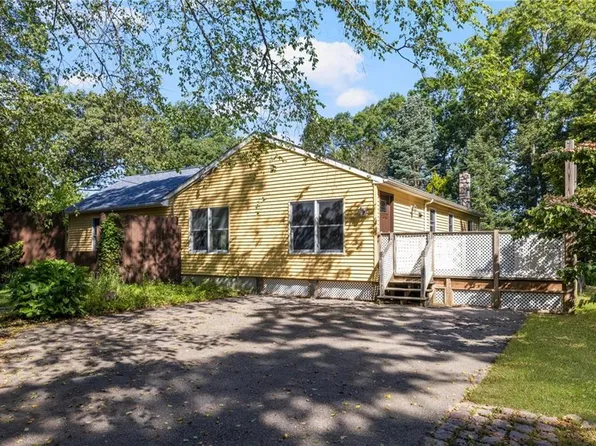 55 George Schaeffer St, South Kingstown, RI 02879