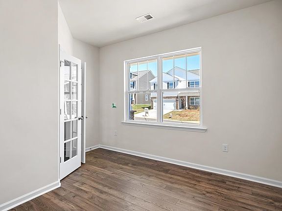 5th image of 1764 Odessa Ln