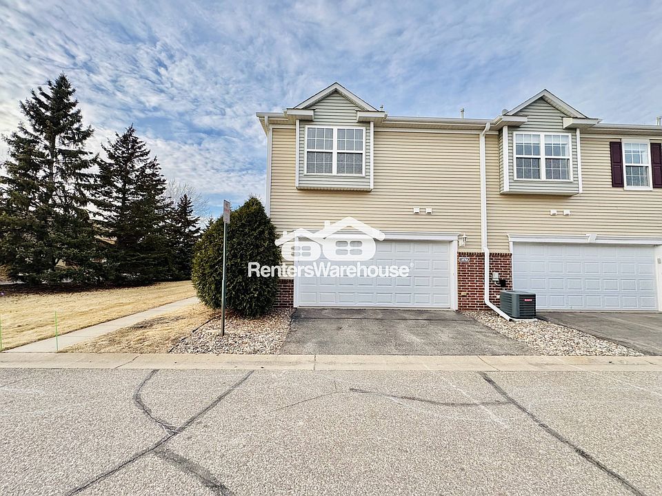 1st image of 11070 Fergus St NE