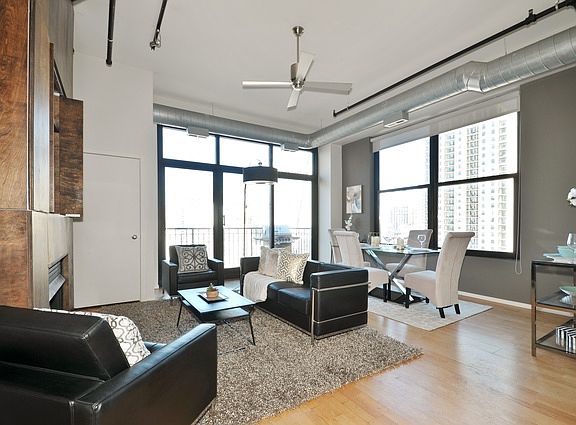2nd image of 1516 S Wabash Ave #906