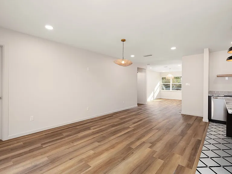 1518 Orchid Ave — Photo 8
