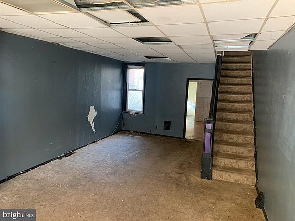 2nd image of 6724 Vandike St