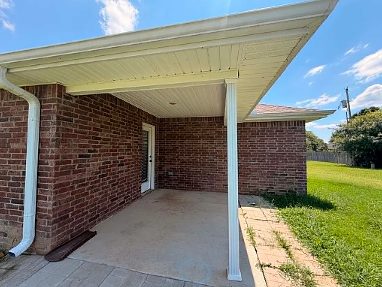 347 Sidney Ln — Photo 16