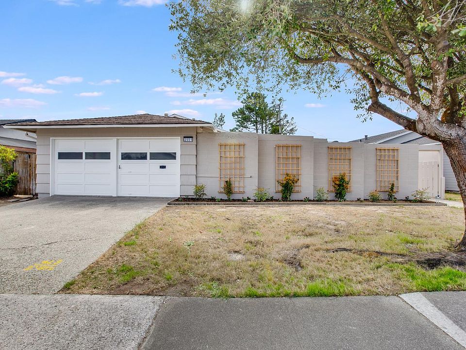 1st image of 2551 Fleetwood Dr
