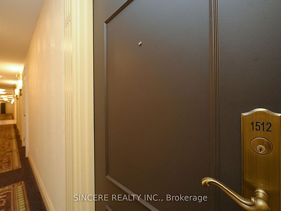 3rd image of 18 Sommerset Way Unit 1512
