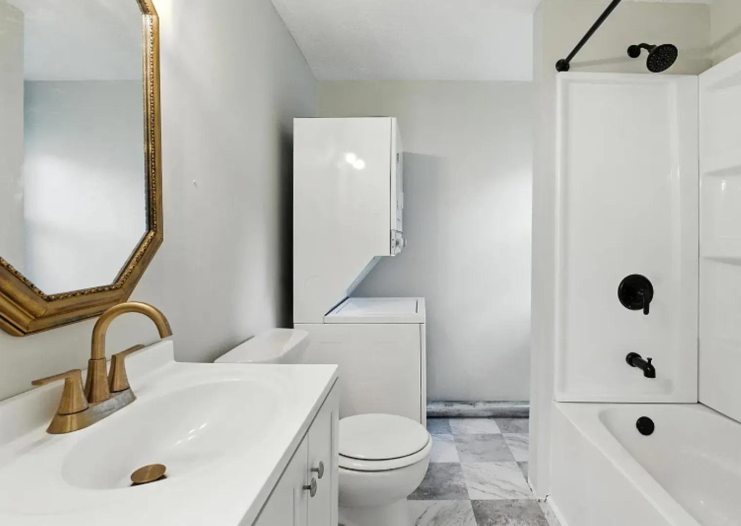 Charming & Cozy 1BR/1BA Duplex — Photo 3