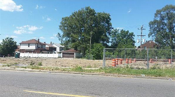 2nd image of 10234 Puritan St