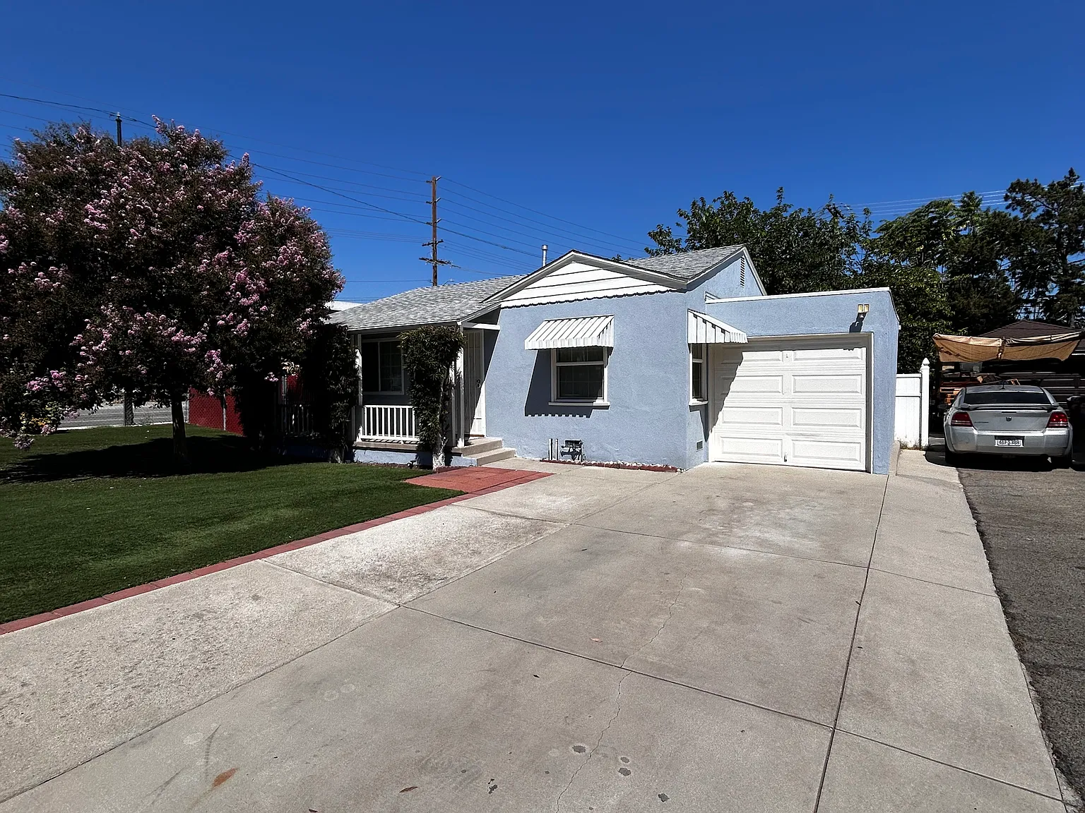 2 bed, 744 sqft, $3,250 — Photo 3
