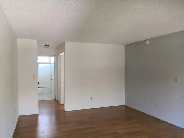 415 S Orange Ave #E — Photo 3