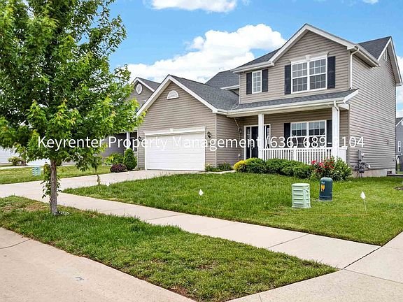 3rd image of 229 Charlestowne Place Dr