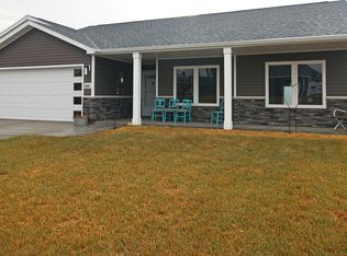 3801 Lone Peak Dr, Bismarck, ND 58503