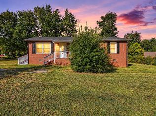 421 Sharpe St, Woodruff, SC 29388