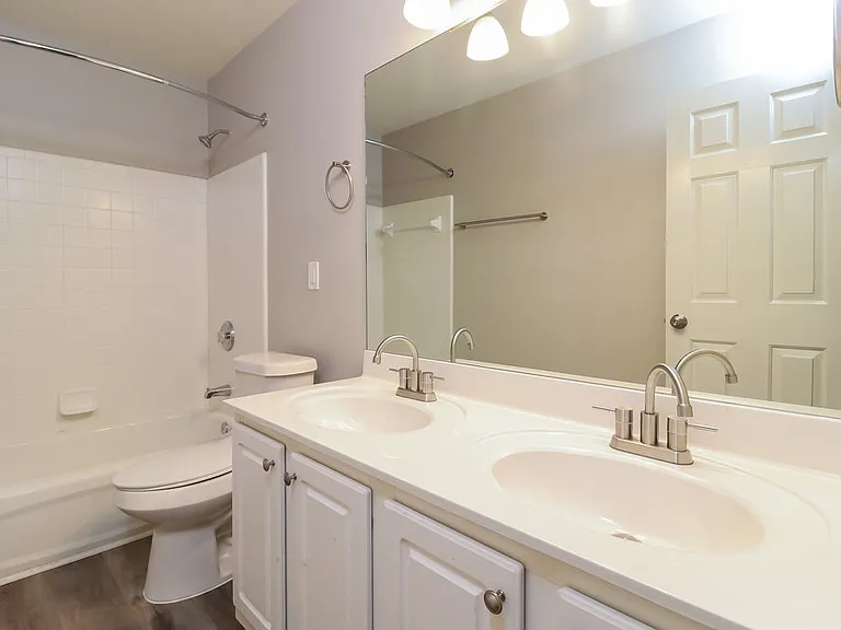 6285 Whirlaway Dr — Photo 15