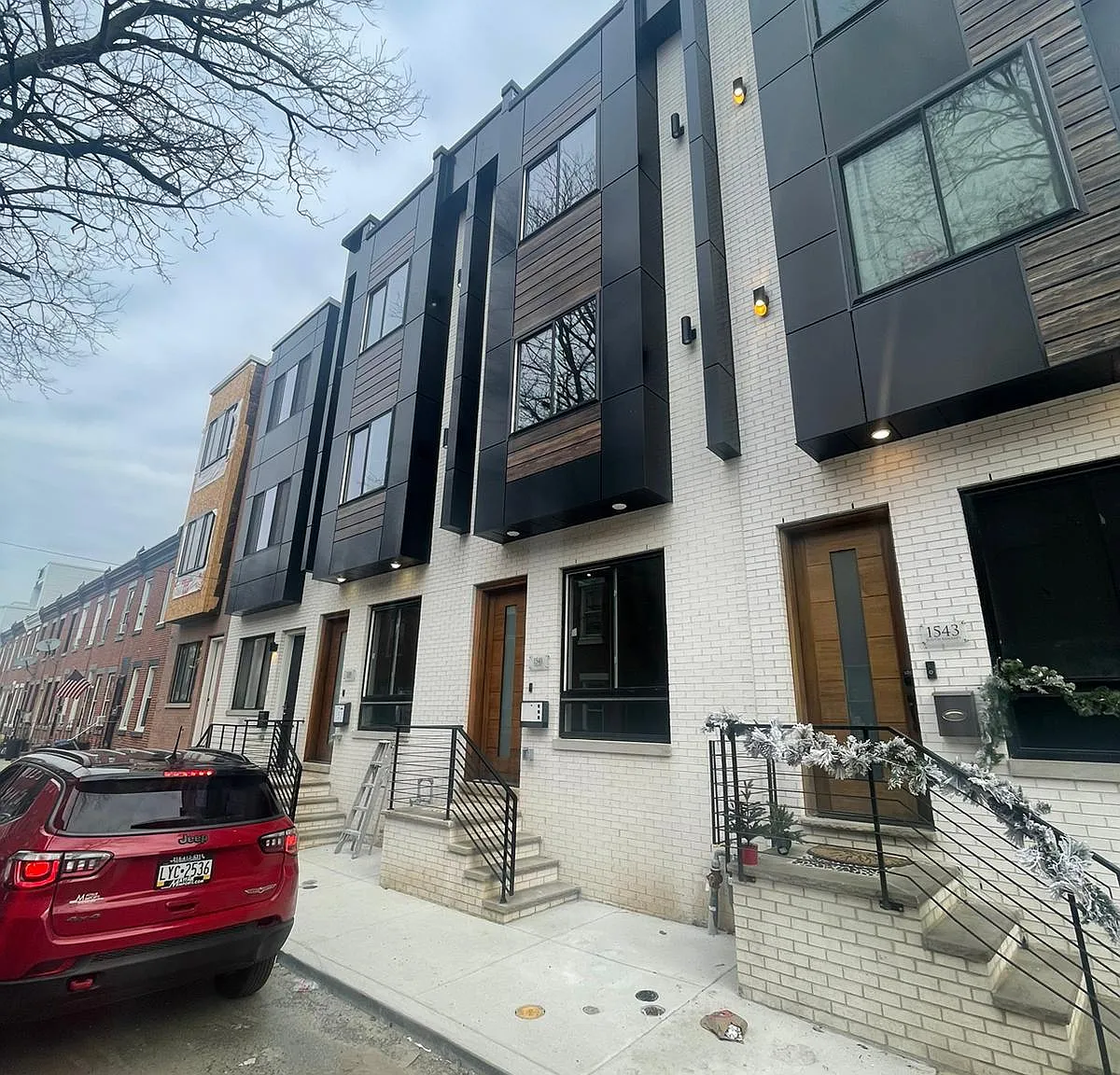 4 bed, 2400 sqft, $2,850 — Photo 1