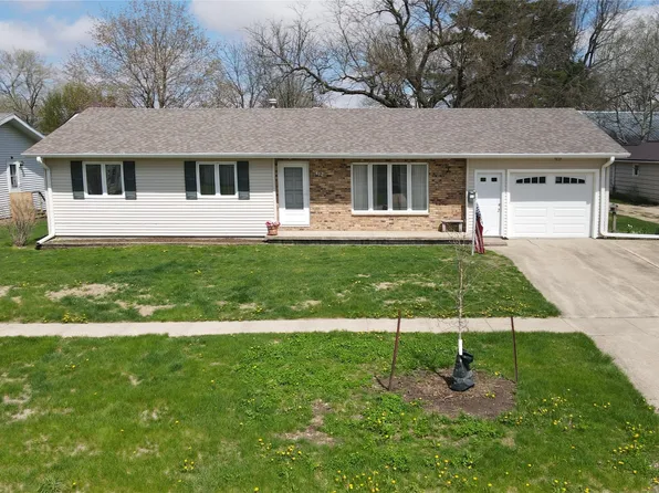 412 W 3rd St, Tipton, IA 52772