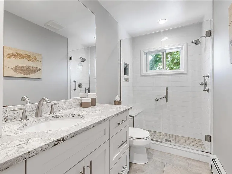 11 Halcourt Dr — Photo 7