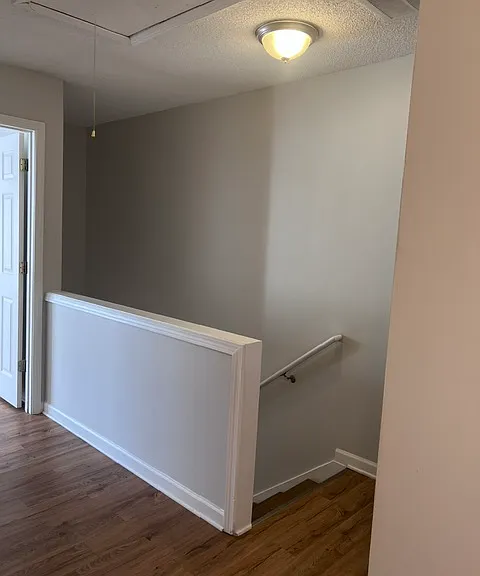 2770 Parkway Cv — Photo 4