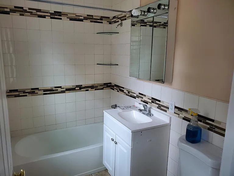 7002 Rising Sun Ave #C — Photo 8