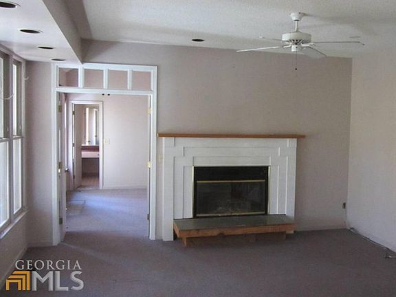 3rd image of 2981 N Tower Way NE