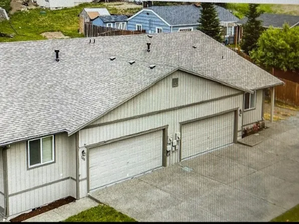 107 127th St E #B, Tacoma, WA 98445