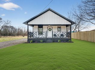 705 S 3rd St E, Dawson, TX 76639