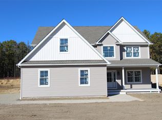 5 Colonels Path, Manorville, NY 11949