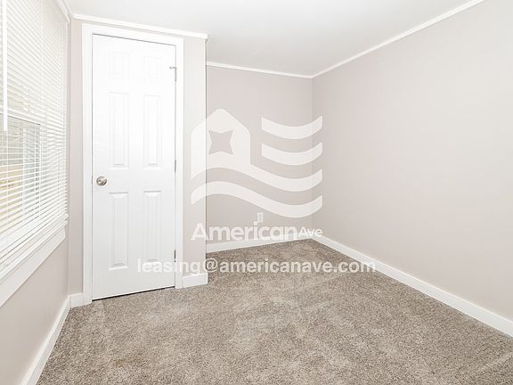 985923_005_dining_room_12767398.jpg