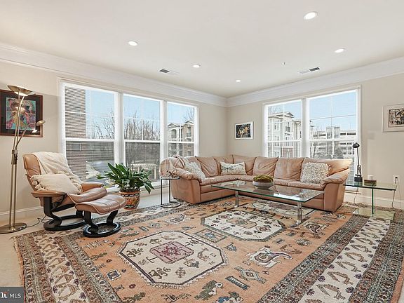 3rd image of 2905 Saintsbury Plz APT 312