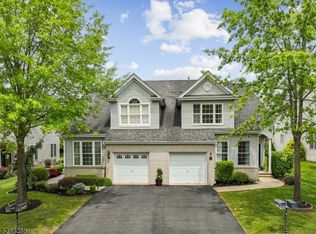 138 Saratoga Ct, Somerset, NJ 08873