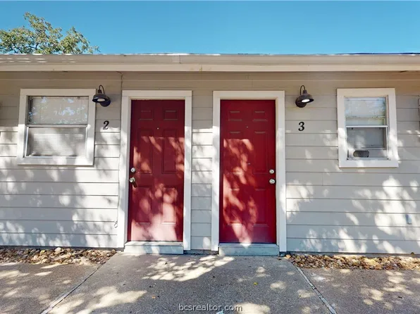 500 Foch St APT 2, Bryan, TX 77801